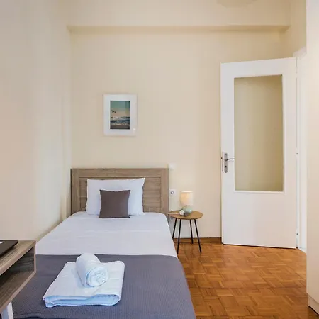 Aurum Syros 公寓 *